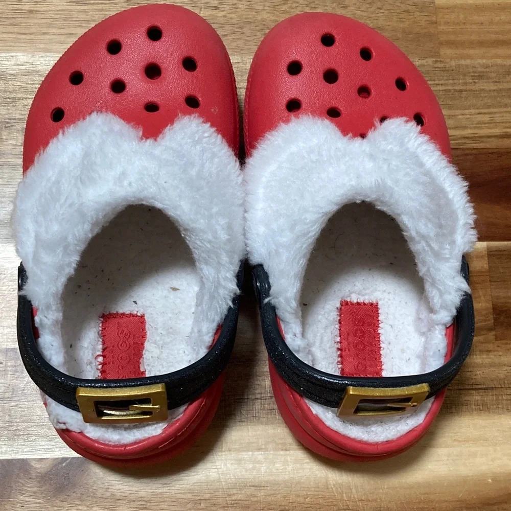 Santa CROCS Cozy Red‎ Kids Clogs with Faux Fur Lining Size 9 Toddler